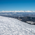 Zimné výhľady z Kráľovej hole na Vysoké Tatry.