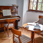 Miestnosť s klavírom