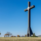 Celkový pohľad na okolie kríža