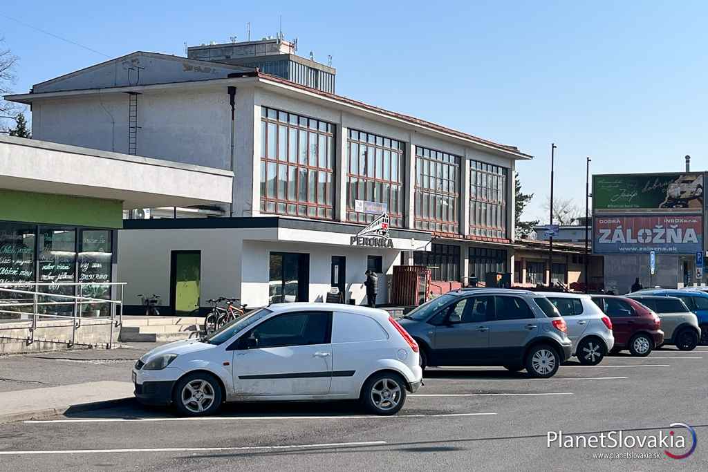 Železničná stanica Partizánske - štart našej cyklotúry na Vtáčnik.