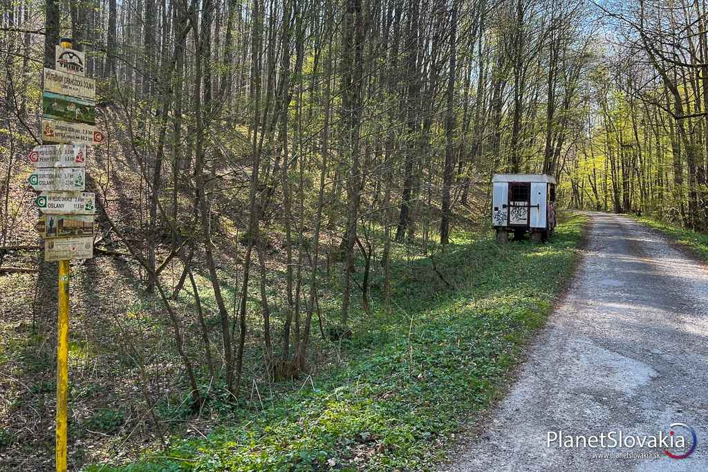 Vojtechov - Drahožická dolina, tu už začína ísť pomaly do tuhého. Terén sa zostrmil.