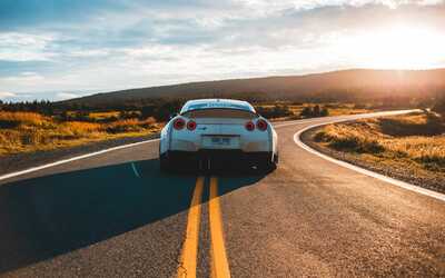 Prečo sa oplatí kupovať auto cez profesionálnu firmu na dovoz?