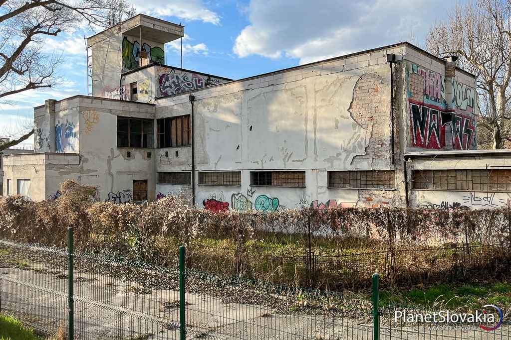 Budova Nemeckého veslárskeho klubu z Viedenskej cesty.