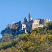 Plavecký hrad - kamenná stráž nad bormi