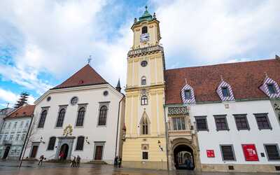 Veža Starej radnice v Bratislave