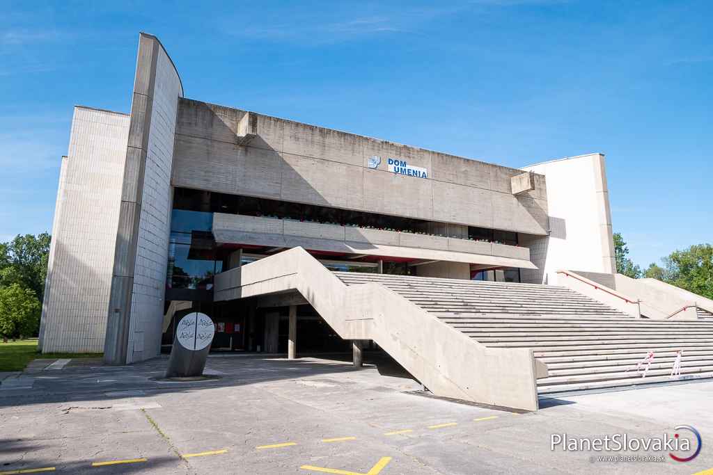 Dom umenia Piešťany.