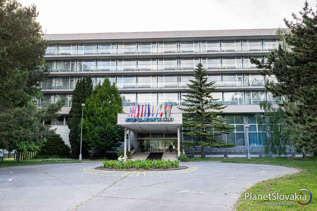 Kúpeľný hotel Splendid ponúka 3* komfort a tradičnú kuchyňu.