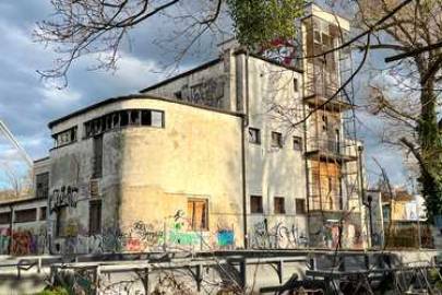 Budova Nemeckého veslárskeho klubu v Bratislave – architektonický Titanic