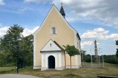 Pustý kostolík (Kaplnka Nanebovzatia Panny Márie) pri Svätom Jure