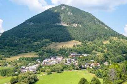 Sidorovo – obľúbený vyhliadkový vrch nad Vlkolíncom
