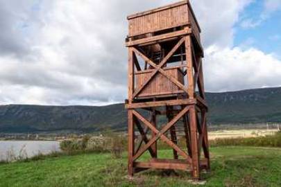 Pozorovateľňa vtáctva na východnom brehu Hrhovských rybníkoch
