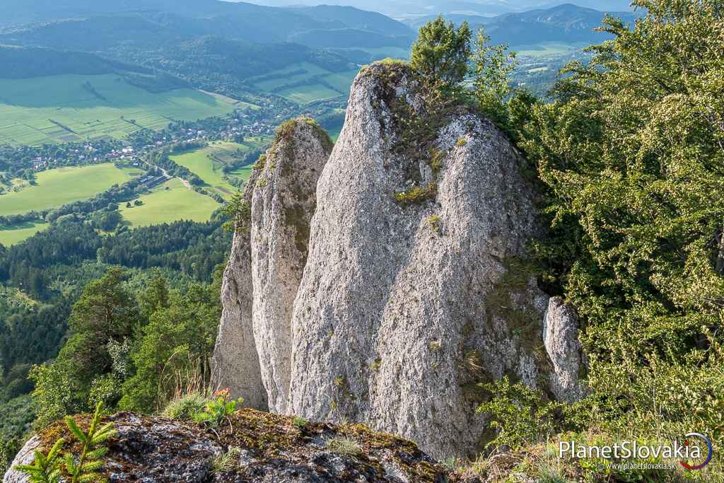 Atraktívne skalné bralá na Žibride.