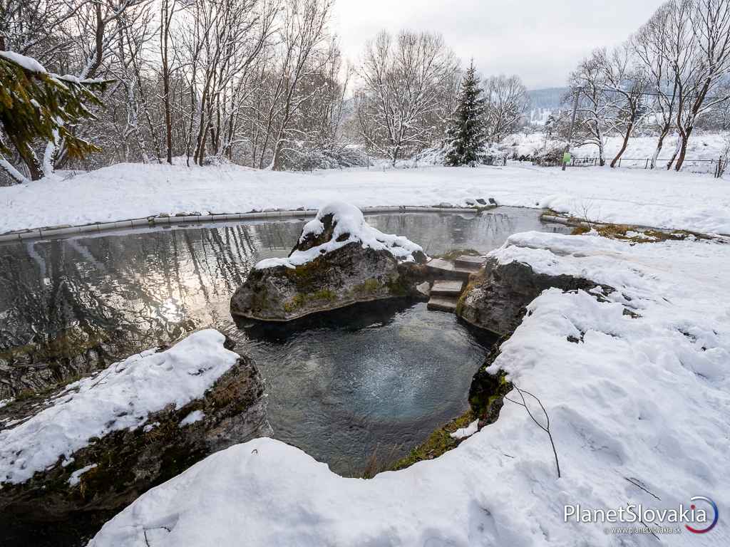 Kaďa v Liptovskom Jáne. Jej návštevu môžete spojiť s návštevou Svätojánskej rozhľadne.