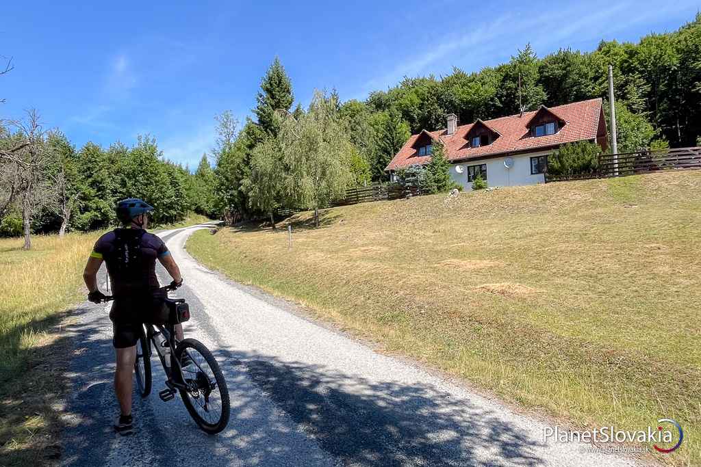 Na výlet k horárni Zabité odporúčame podniknúť výlet na bicykli.