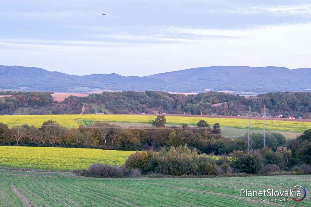 Z rozhľadne si užijete výhľady na Košickú kotlinu, Slanské vrchy, či o niečo vzdialenejšiu Čiernu horu a časť Volovských vrchov.
